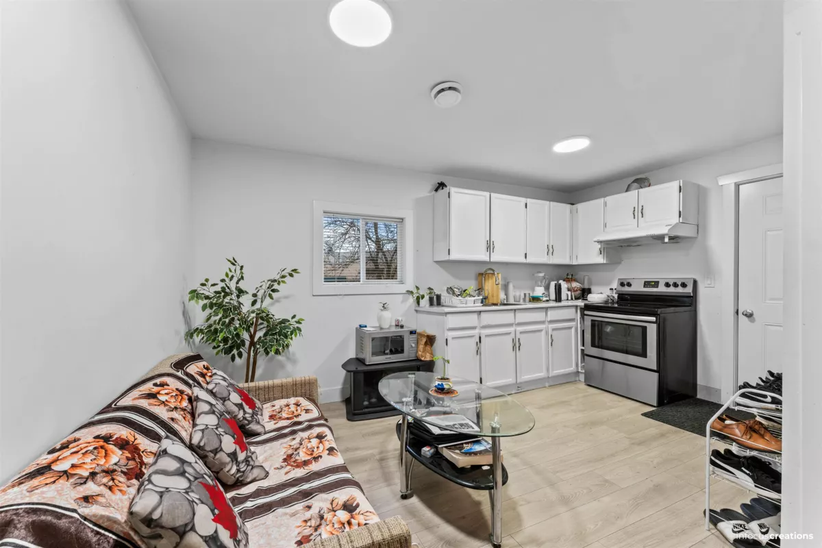 Dining Area Photo of 14502 85a Avenue, Surrey, BC