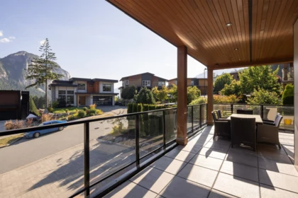 Front Yard Photo of 2213 Windsail Place, Squamish, BC