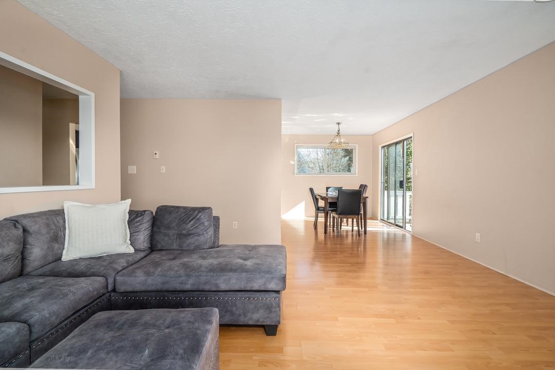 Guest Bathroom Photo of 7254 Wren Street, Mission, BC