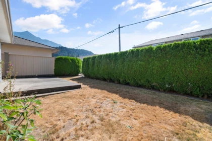 Backyard Photo of 3 648 Coquihalla Street, Hope, BC