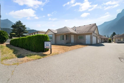 3 648 Coquihalla Street, Hope, BC, Hope — Townhouse for sale
