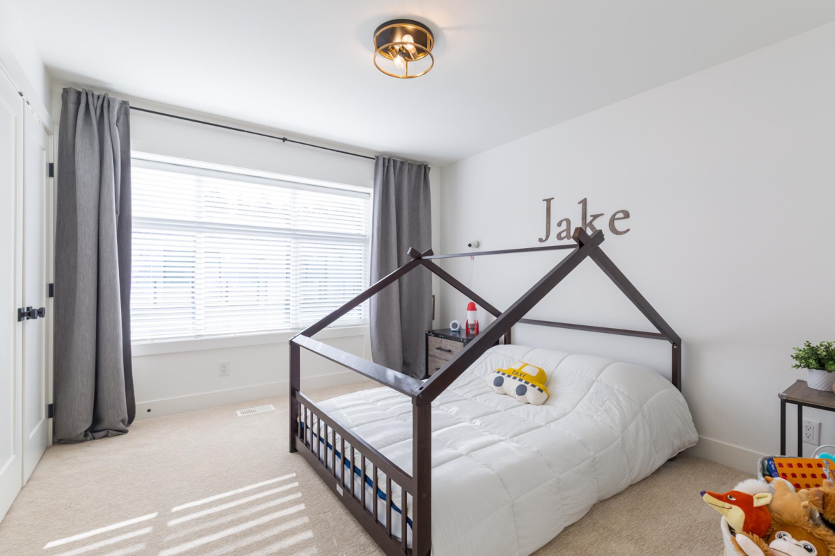 Swimming Pool Photo of 5 35810 Mckee Road, Abbotsford, BC