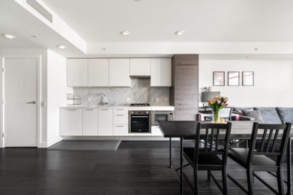 Kitchen Island Photo of 3905 4458 Beresford Street, Burnaby, BC