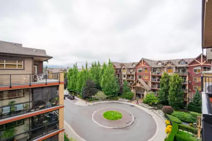 Hot Tub / Spa Photo of 592 8288 207a Street, Langley, BC