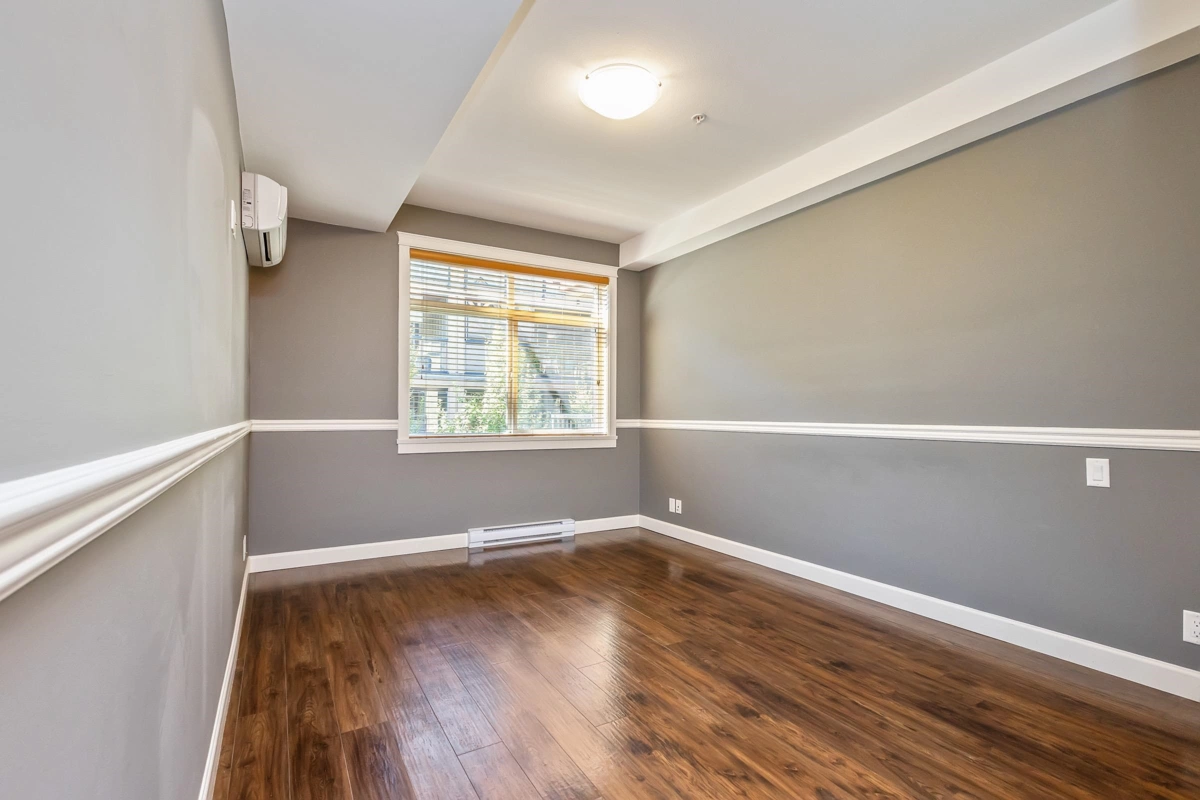 Walk-In Closet Photo of 429 8288 207a Street, Langley, BC