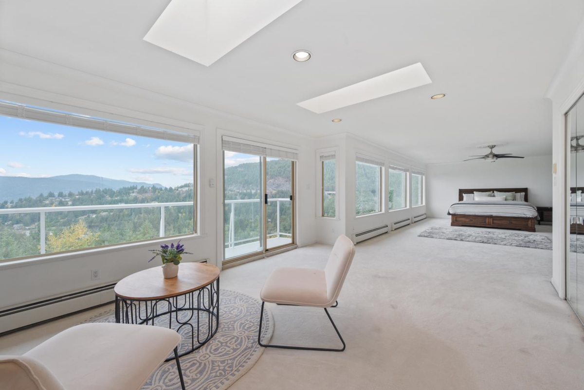 Hot Tub / Spa Photo of 5532 Westhaven Road, West Vancouver, BC