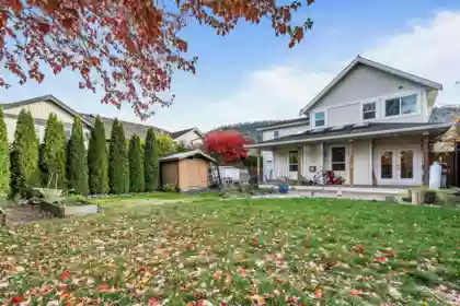 Community Amenities Photo (Clubhouse) of 44405 Mclaren Drive, Chilliwack, BC