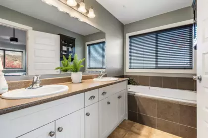 Laundry Room Photo of 44405 Mclaren Drive, Chilliwack, BC