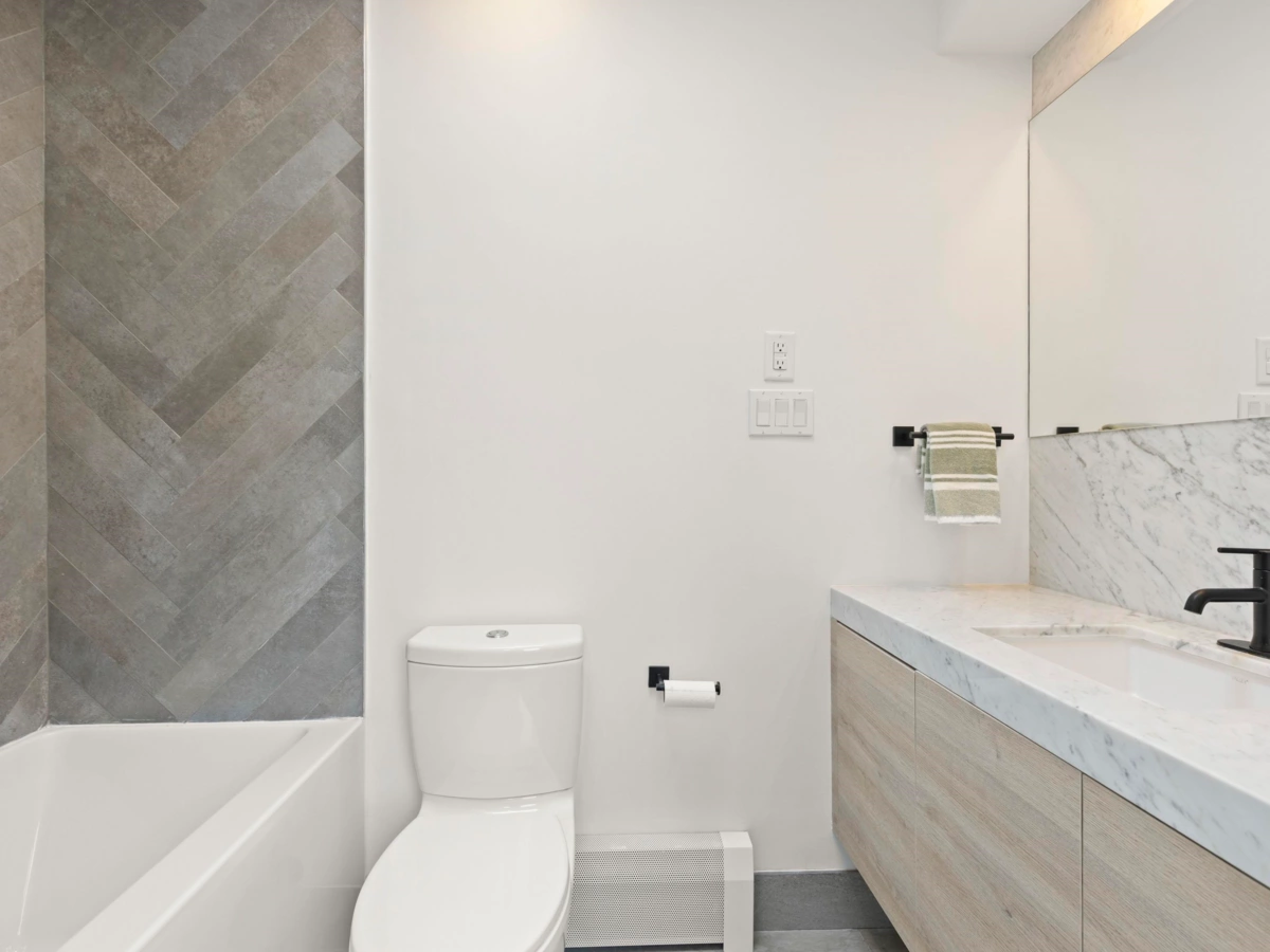 Backyard Photo of 4615 W 7th Avenue, Vancouver, BC