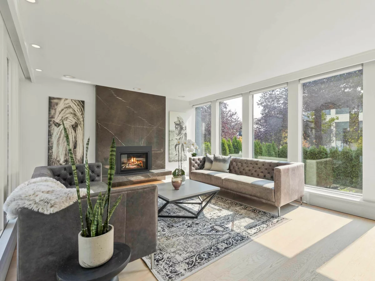 Dining Area Photo of 4615 W 7th Avenue, Vancouver, BC