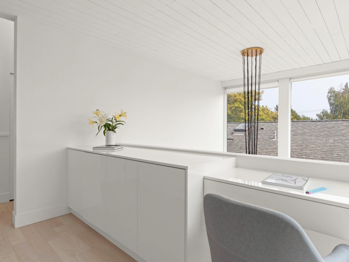 Hallway Photo of 4615 W 7th Avenue, Vancouver, BC