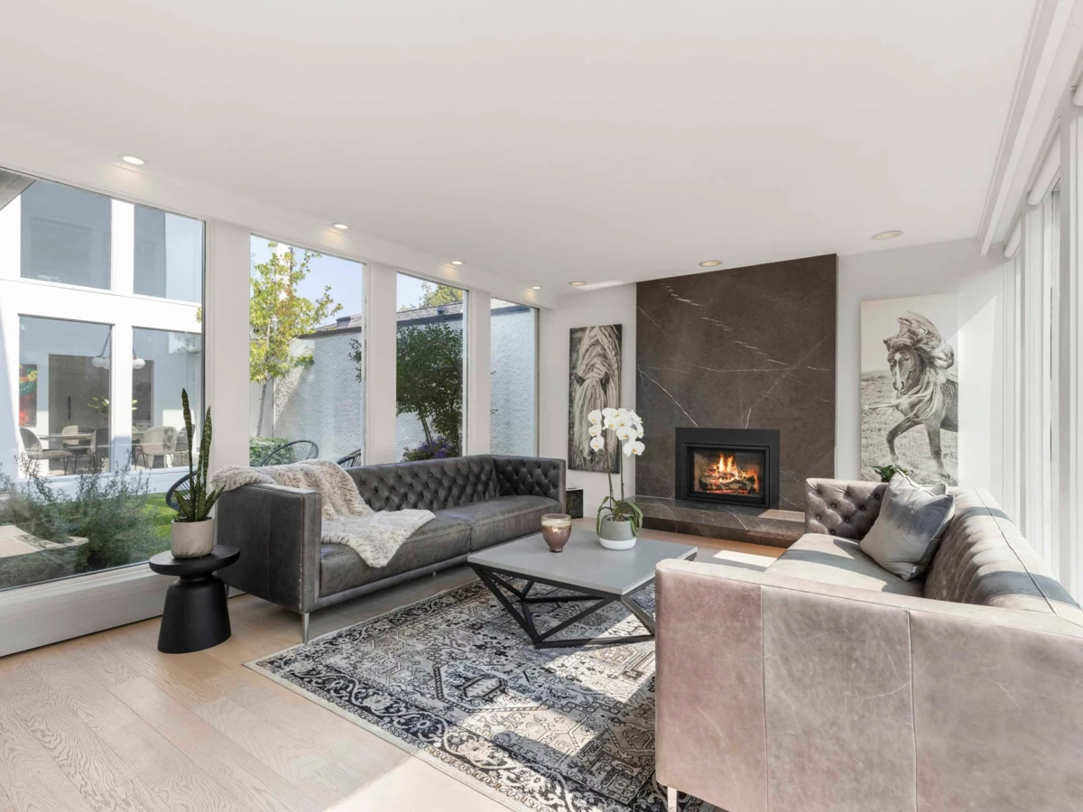 Kitchen Photo of 4615 W 7th Avenue, Vancouver, BC