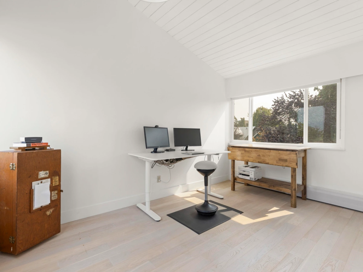 Outdoor Deck Photo of 4615 W 7th Avenue, Vancouver, BC