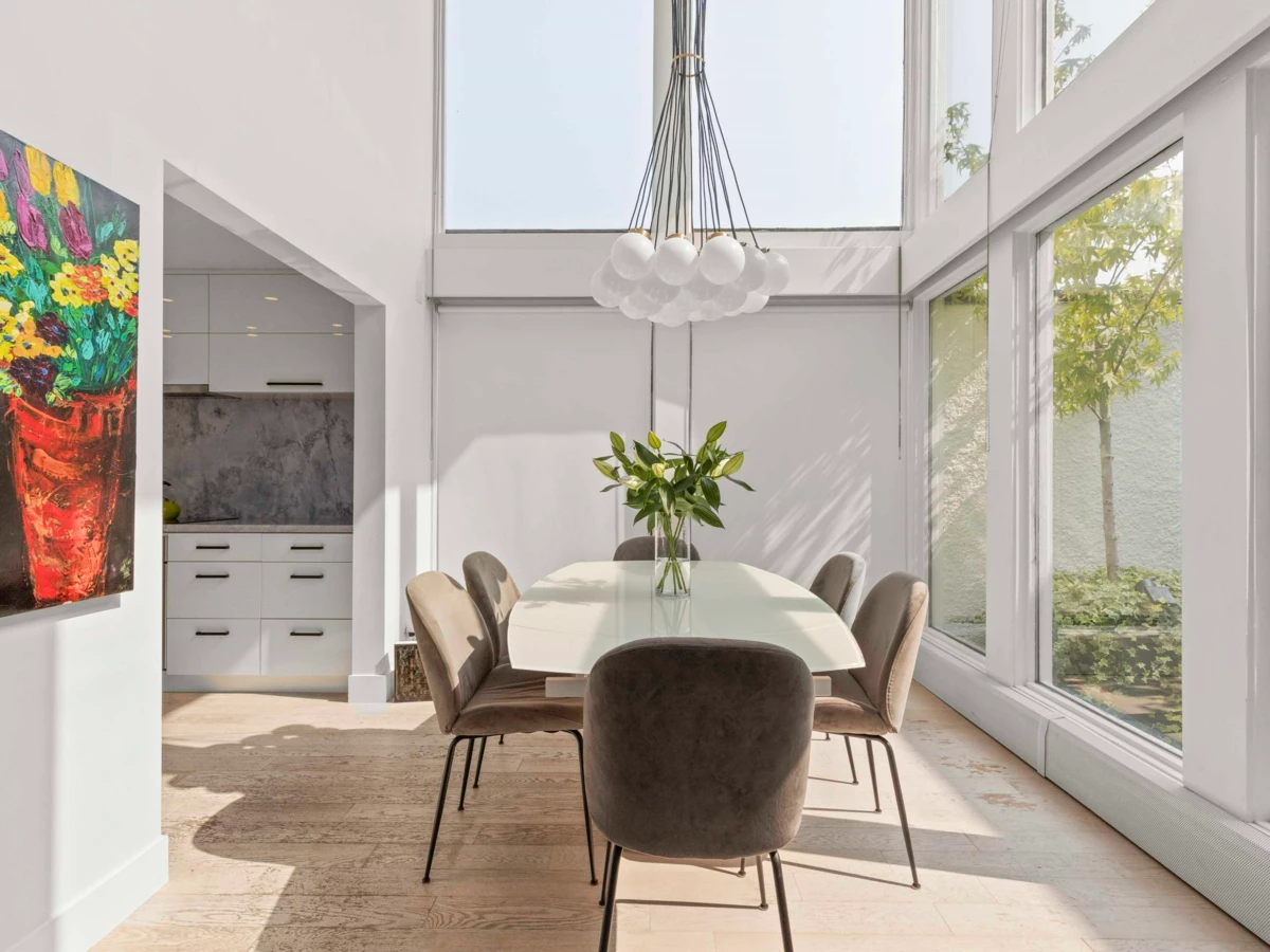 Primary Bathroom Photo of 4615 W 7th Avenue, Vancouver, BC