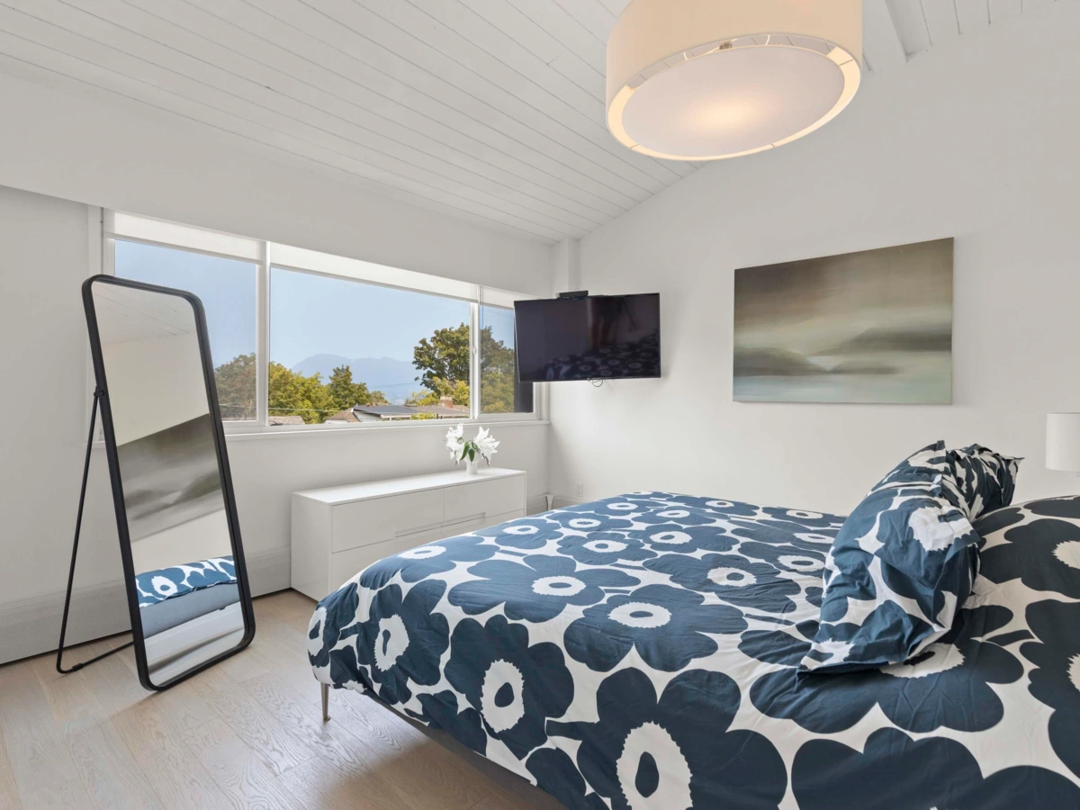 Staircase Photo of 4615 W 7th Avenue, Vancouver, BC