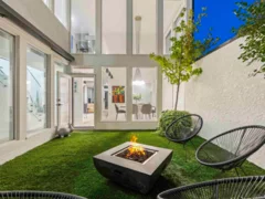 4615 W 7th Avenue, Vancouver, BC