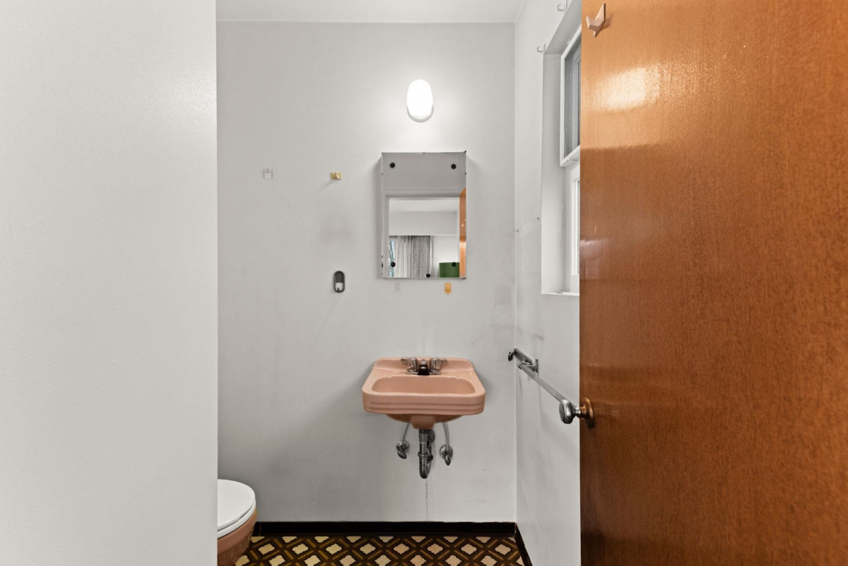 Bedroom 4 Photo of 191 W 60th Avenue, Vancouver, BC