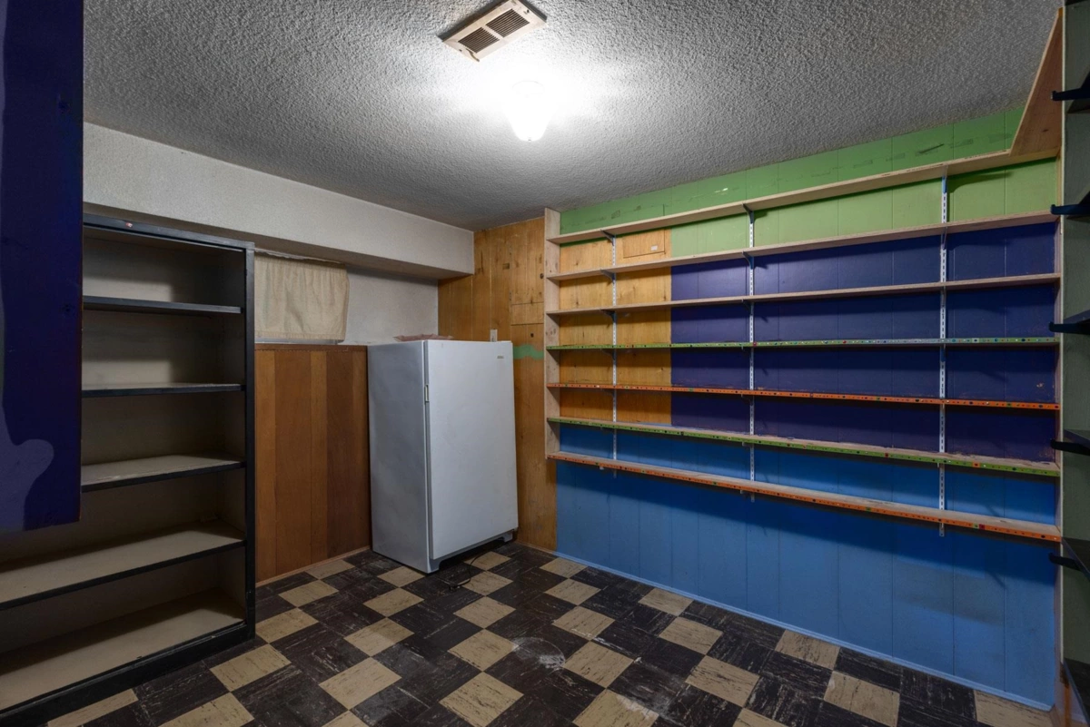 Hallway Photo of 191 W 60th Avenue, Vancouver, BC