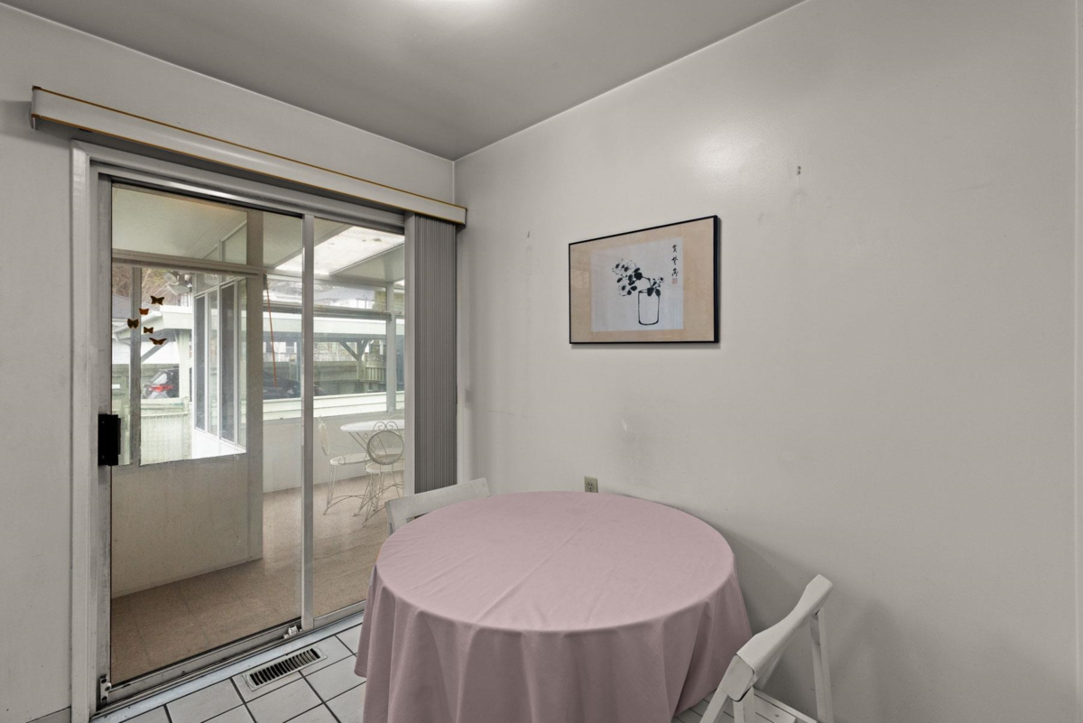 Primary Bathroom Photo of 191 W 60th Avenue, Vancouver, BC