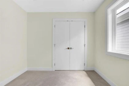 Hallway Photo of 19109 67 Avenue, Surrey, BC