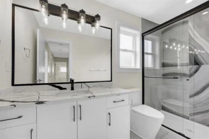 Mudroom Photo of 19109 67 Avenue, Surrey, BC