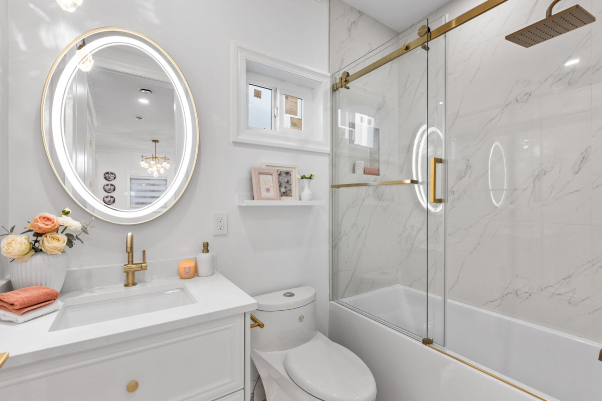 Guest Bathroom Photo of 5138 Dominion Street, Burnaby, BC