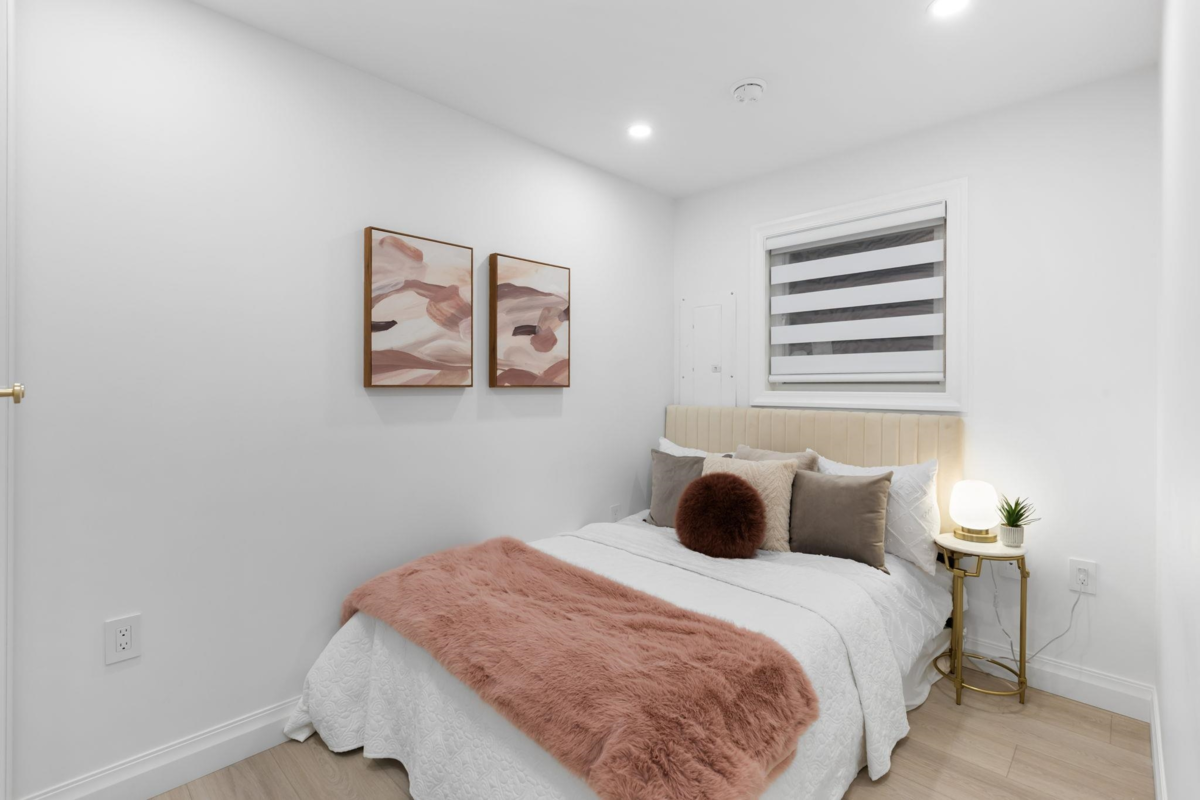 Hallway Photo of 5138 Dominion Street, Burnaby, BC