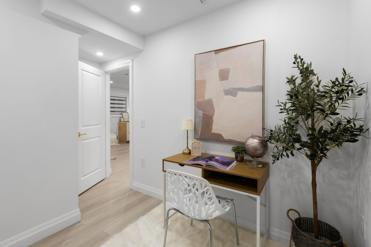 Office / Den Photo of 5138 Dominion Street, Burnaby, BC