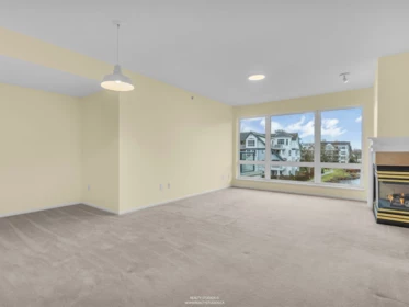307 5800 Andrews Road, Richmond, BC, Richmond — Apartment/Condo for sale