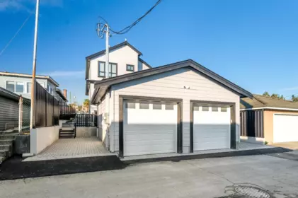 Garden / Landscaping Photo of 1328 E 64th Avenue, Vancouver, BC