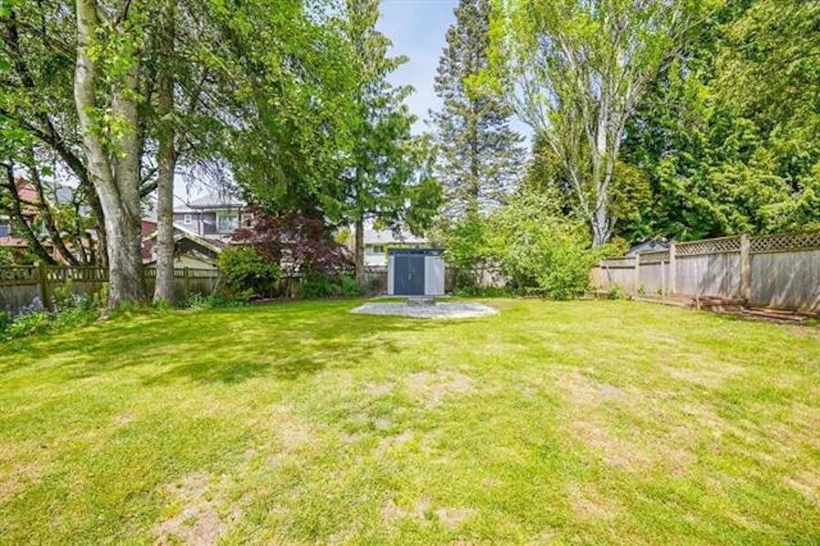 Garden / Landscaping Photo of 14751 89a Avenue, Surrey, BC