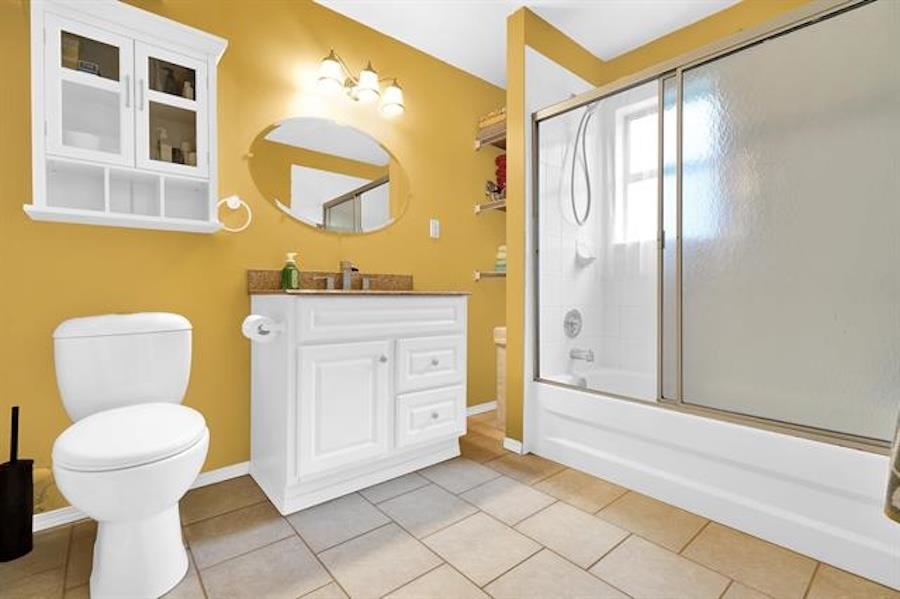 Office / Den Photo of 14751 89a Avenue, Surrey, BC