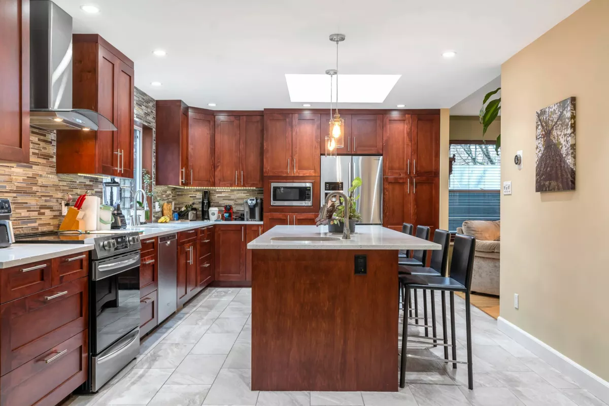 Basement Recreation Room Photo of 11893 Woodgrove Avenue, Delta, BC