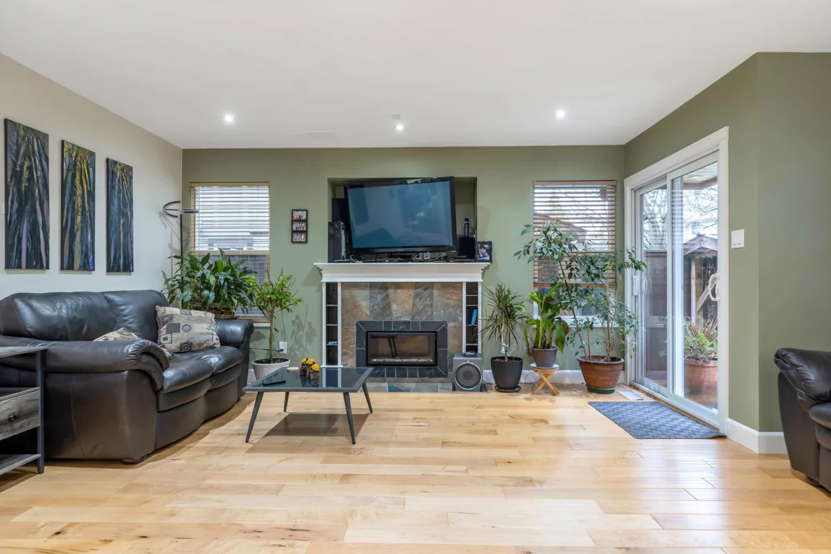 Hallway Photo of 11893 Woodgrove Avenue, Delta, BC