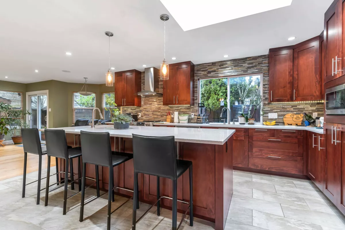 Powder Room Photo of 11893 Woodgrove Avenue, Delta, BC