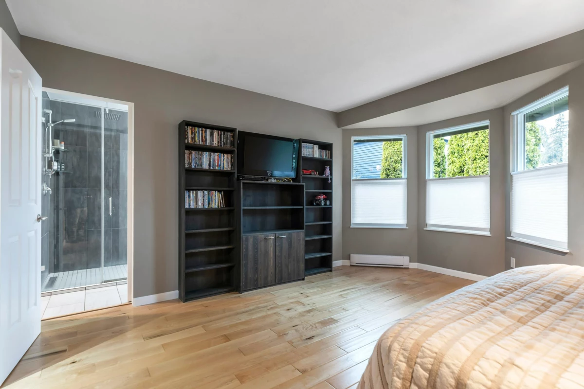 Swimming Pool Photo of 11893 Woodgrove Avenue, Delta, BC