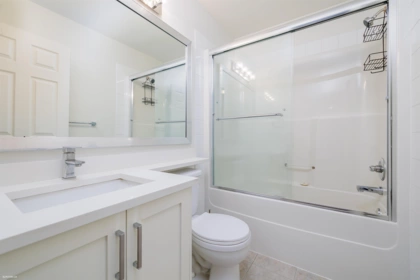Walk-In Closet Photo of 140 Shoreline Circle, Port Moody, BC
