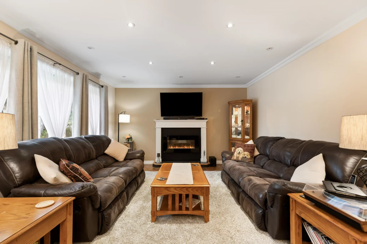 Dining Area Photo of 12214 211 Street, Maple Ridge, BC