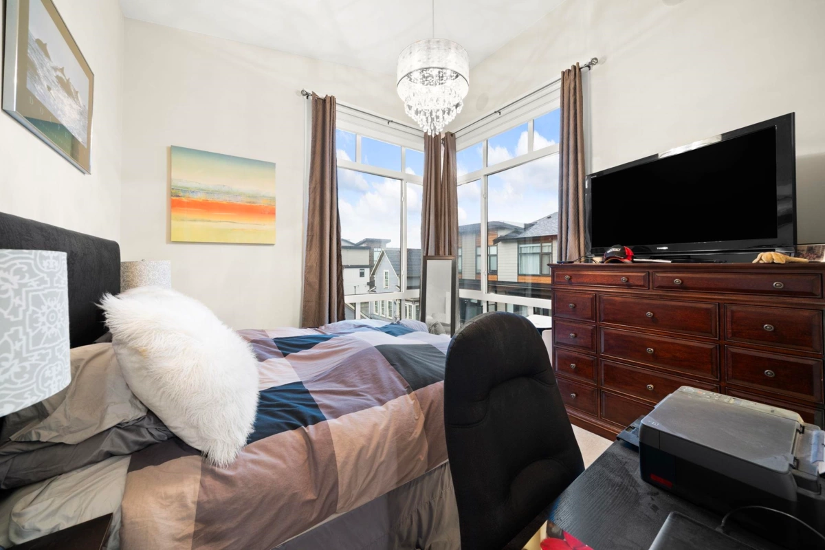 Hallway Photo of 15 16488 64 Avenue, Surrey, BC