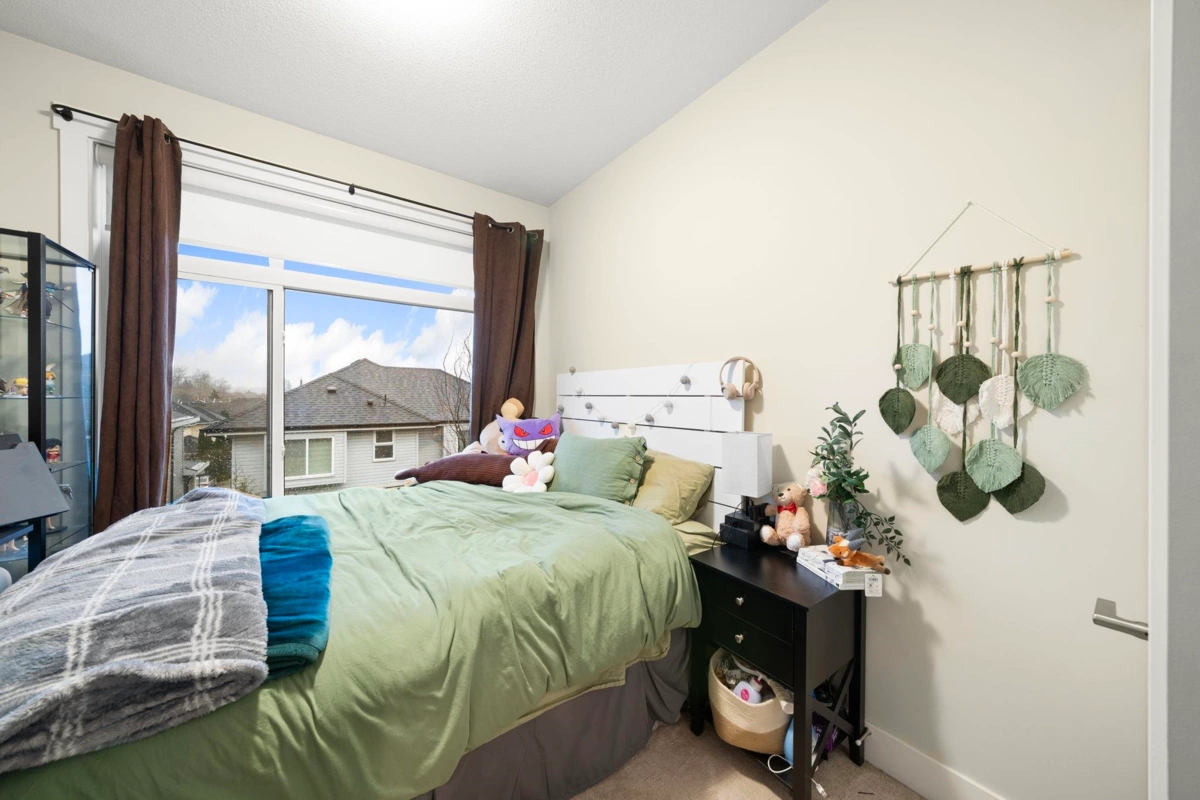 Laundry Room Photo of 15 16488 64 Avenue, Surrey, BC