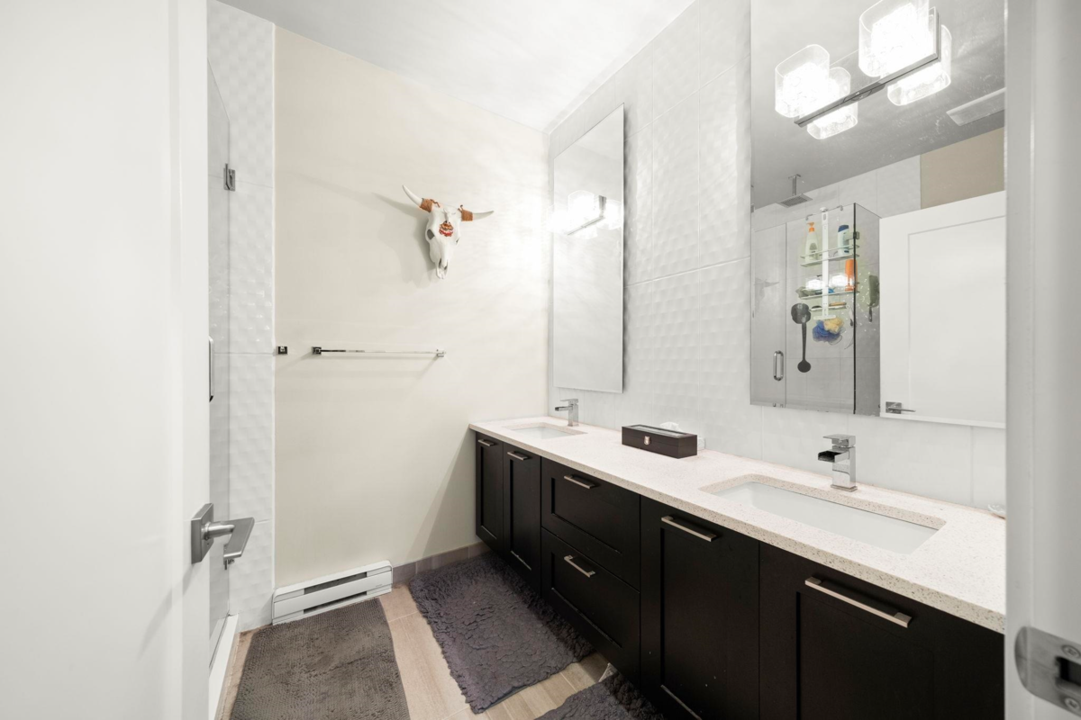 Outdoor Deck Photo of 15 16488 64 Avenue, Surrey, BC