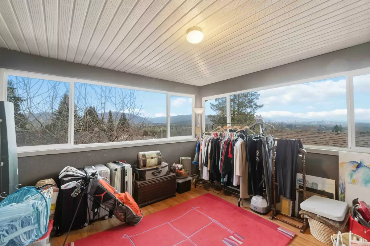 Basement Recreation Room Photo of 4553 Ellerton Court, Burnaby, BC