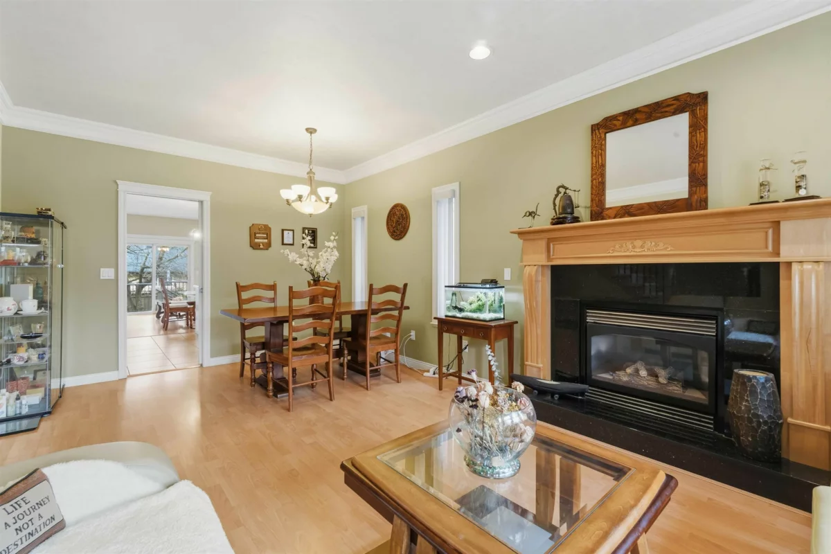 Breakfast Nook Photo of 4553 Ellerton Court, Burnaby, BC