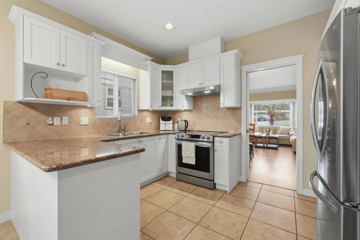 Walk-In Closet Photo of 4553 Ellerton Court, Burnaby, BC