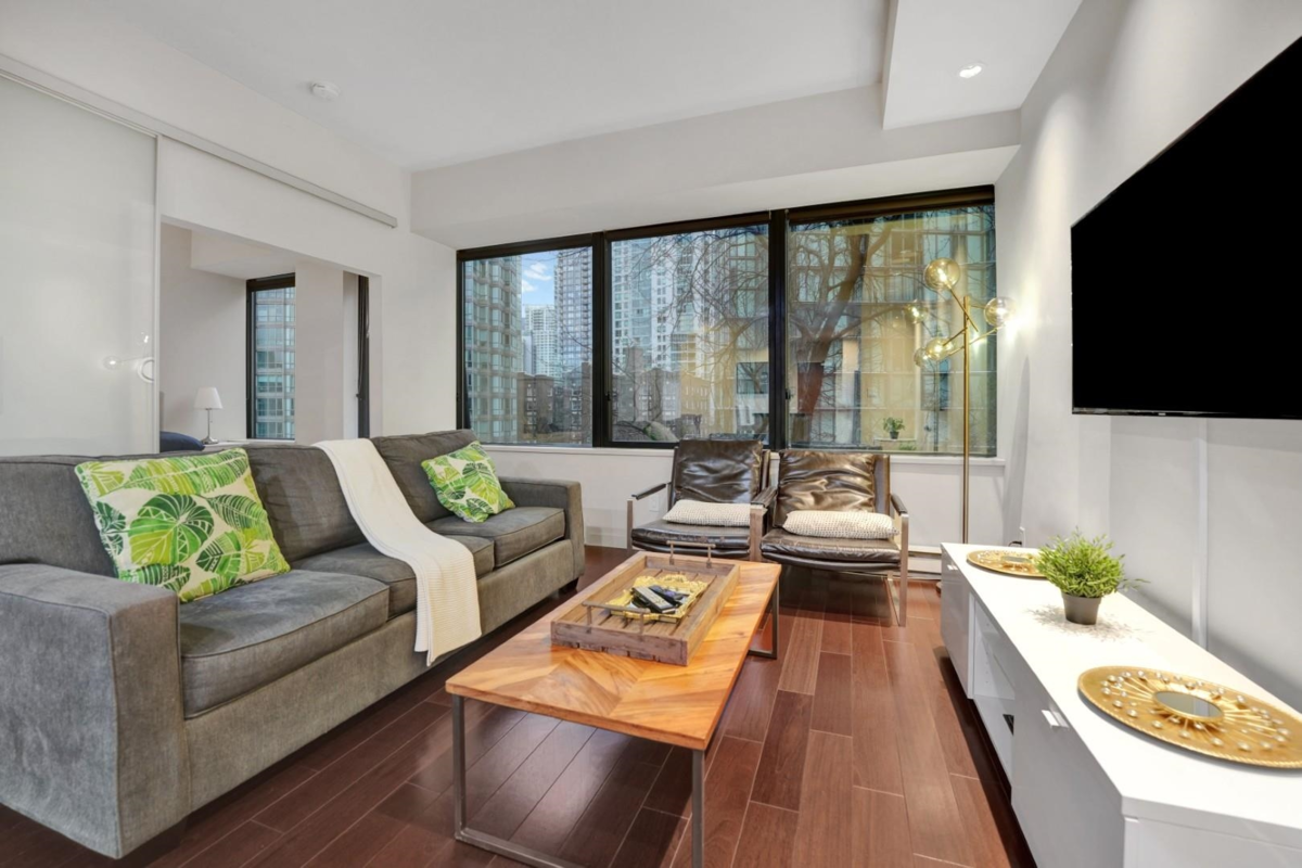 Bedroom 3 Photo of 407 1333 W Georgia Street, Vancouver, BC