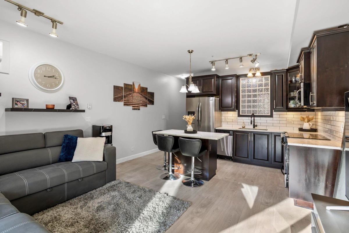 Kitchen Island Photo of 253 8258 207a Street, Langley, BC