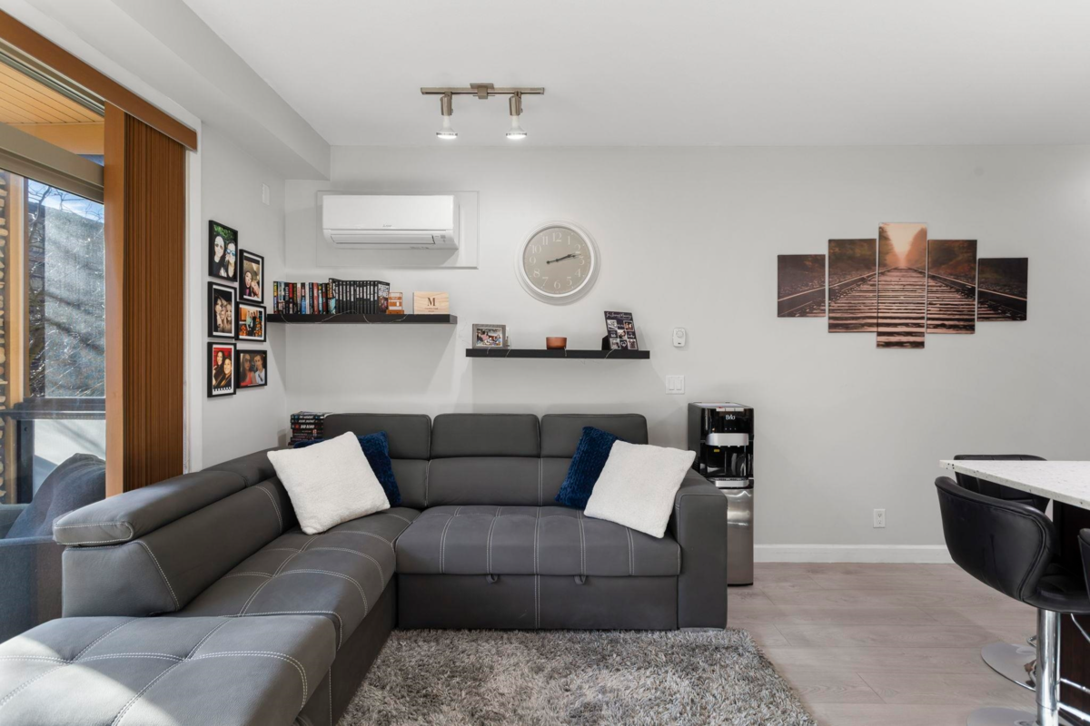 Living Room Photo of 253 8258 207a Street, Langley, BC