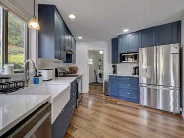 Loft / Bonus Room Photo of 8362 Redrooffs Road, Halfmoon Bay, BC