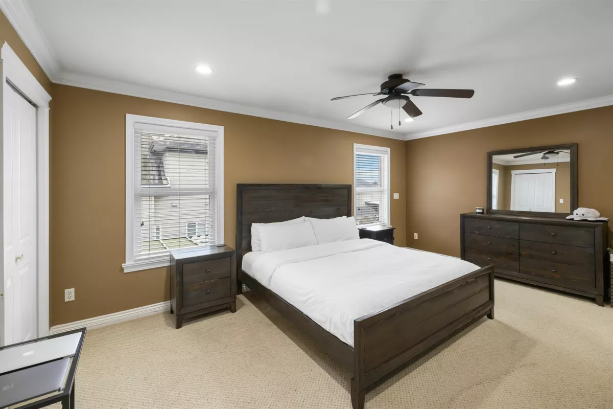 Walk-In Closet Photo of 14855 71 Avenue, Surrey, BC