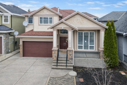 14855 71 Avenue, Surrey, BC, East Newton — 7 bed single family residence for sale